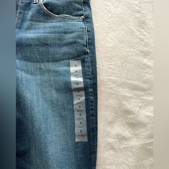 American Eagle Jeans - Picture 6 of 6